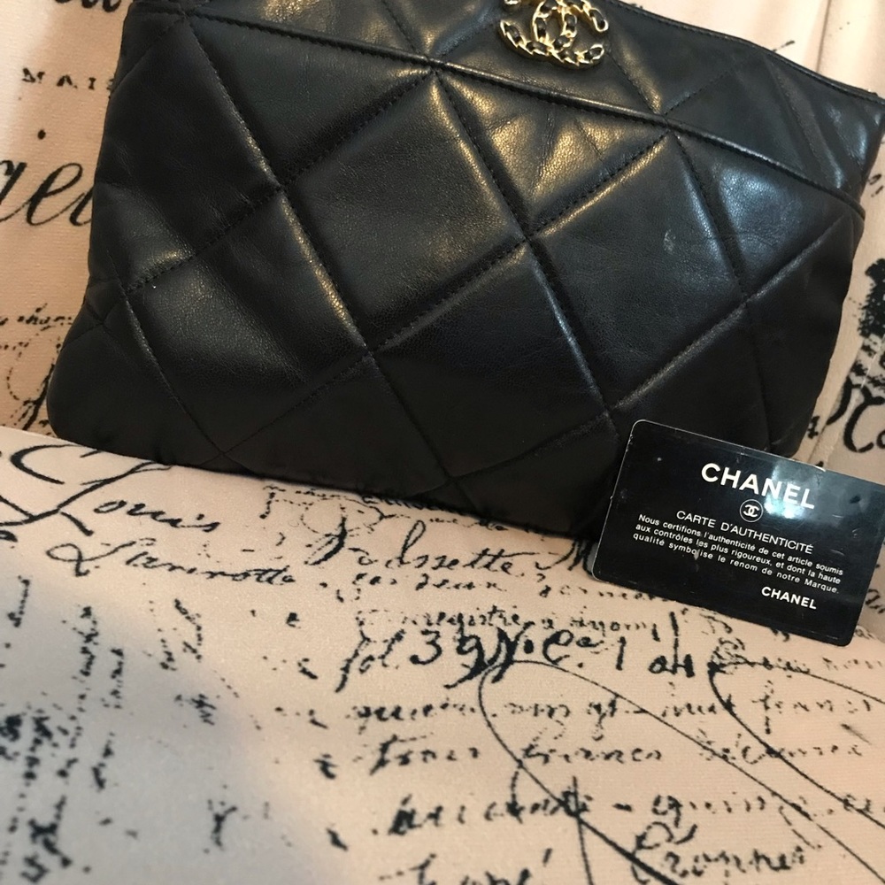 Chanel clutch